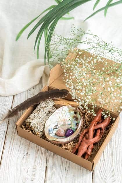 Smudging crystals kit