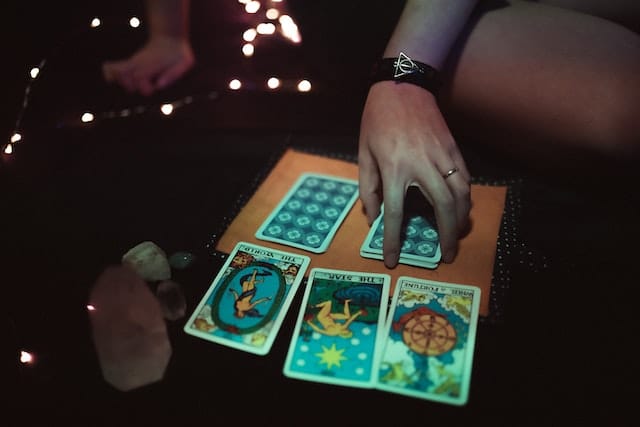 Tarot card reading