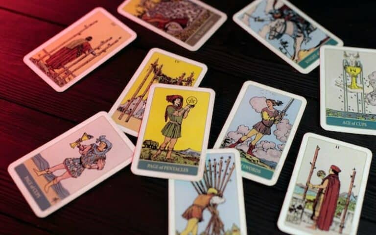 Tarot cards on the table