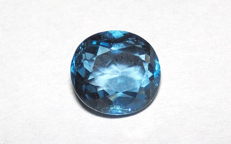 Blue Topaz is a beautiful crystal that soothes you down and helps you express yourself. It can enhance communication and self-expression.